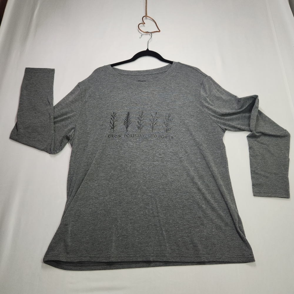 ⭐️Gray Long Sleeve Tee with Grow Positive Toughts Message Size 2XL Casual